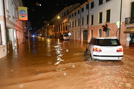 Varias ciudades inundadas en la región del Véneto.