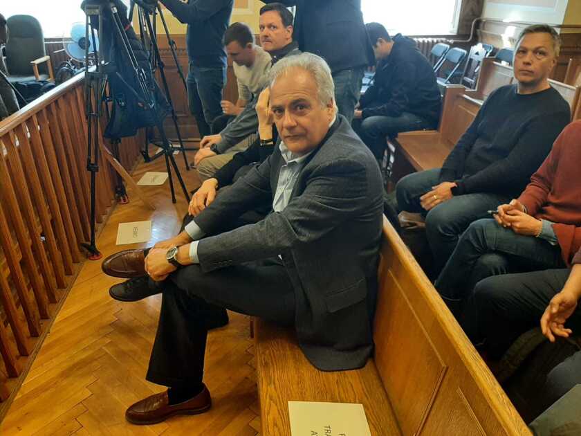 Salis again in chains, shackles in Hungarian court - RIPRODUZIONE RISERVATA