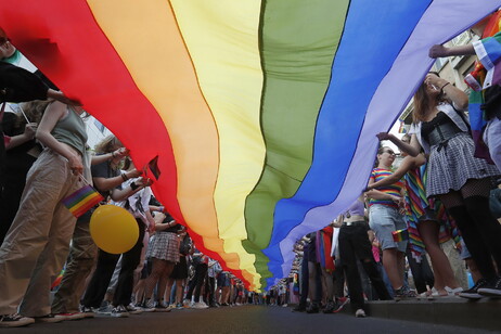 O texto foi elaborado por ocasião do Dia Mundial contra a Homofobia, Transfobia e Bifobia