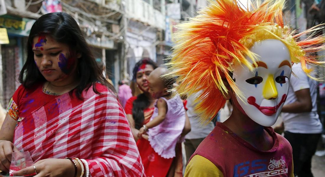 Holi Festival celebrations in Dhaka Â© EPA