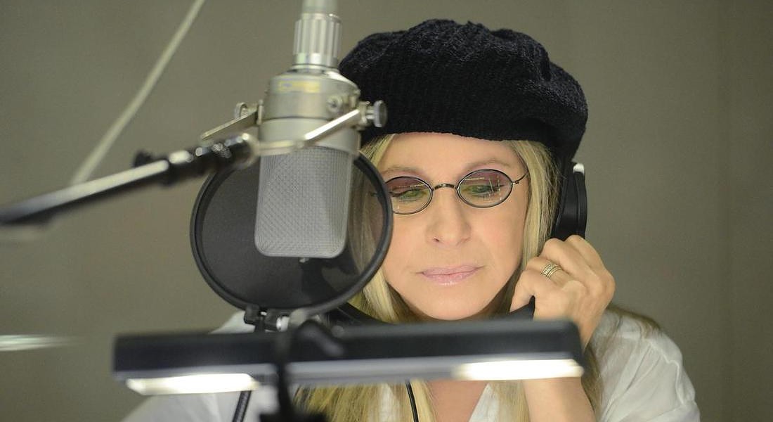 Barbra Streisand in sala d'incisione nel 2014 © ANSA