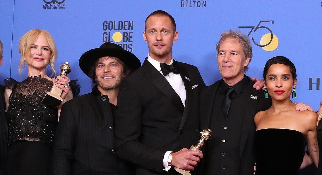 Nicole Kidman, Nathan Ross, Alexander Skarsgard, David E. Kelley, and Zoe Kravitz pose with the Best Television Limited Series or Motion Picture Made for Television award for 'Big Little Lies' © EPA