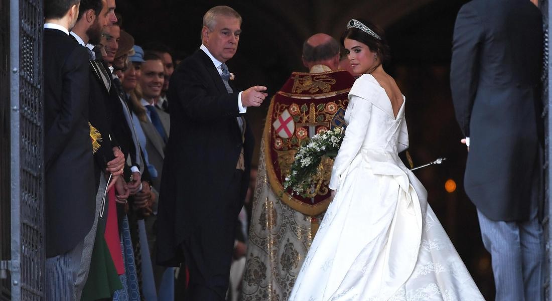 Royal Wedding: a Windsor si sono sposati la principessa Eugenie e  Jack Brooksbank. L'arrivo della sposa accompagnata dal padre, il Principe Andrea, Duca di York. © EPA