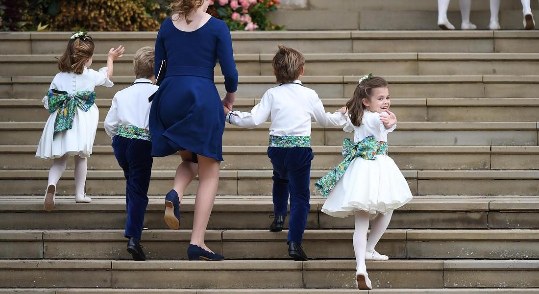 A Windsor si sono sposati la principessa Eugenie e  Jack Brooksbank. Nella foto pagetti e damigelle © EPA