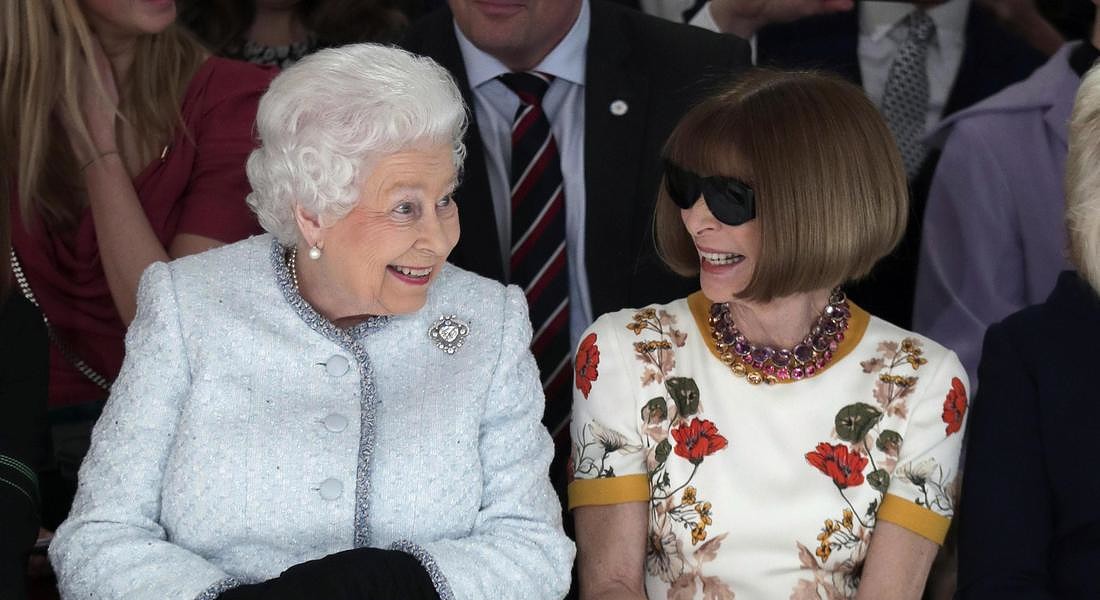Anna Wintour con la regina Elisabetta © AP