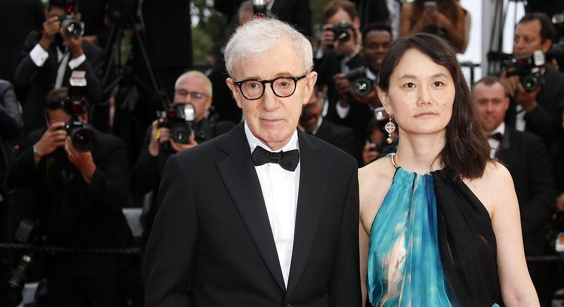 Il regista e  attore statunitense Woody Allen con la moglie Soon Yi © EPA
