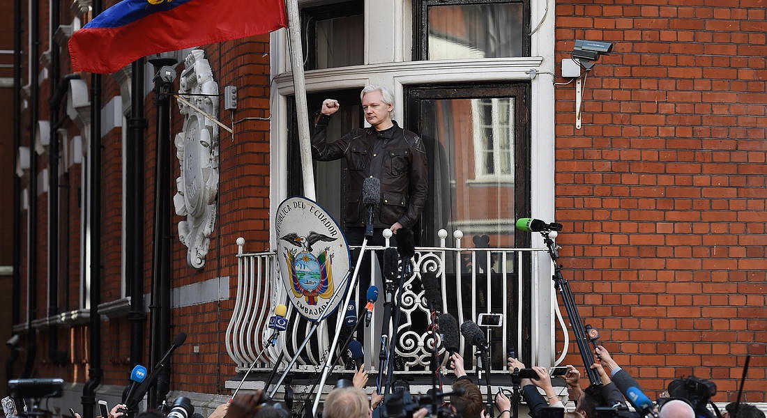 Swedish prosecutors drop rape case against Wikileaks founder Julian Assange © EPA