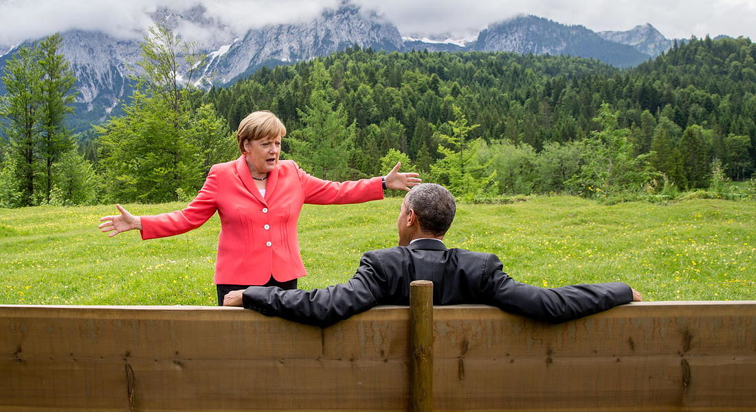 German Chancellor Merkel, US President Obama during G7 - 2015 © EPA