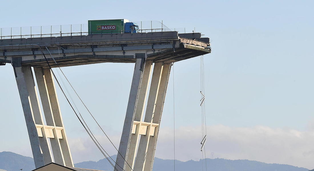 Il Ponte Morandi crollato a Genova - 2018. Foto EPA di Luca Zennaro © EPA
