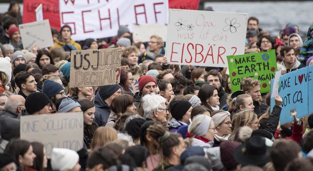 Students strike for climate change in Lucerne © EPA