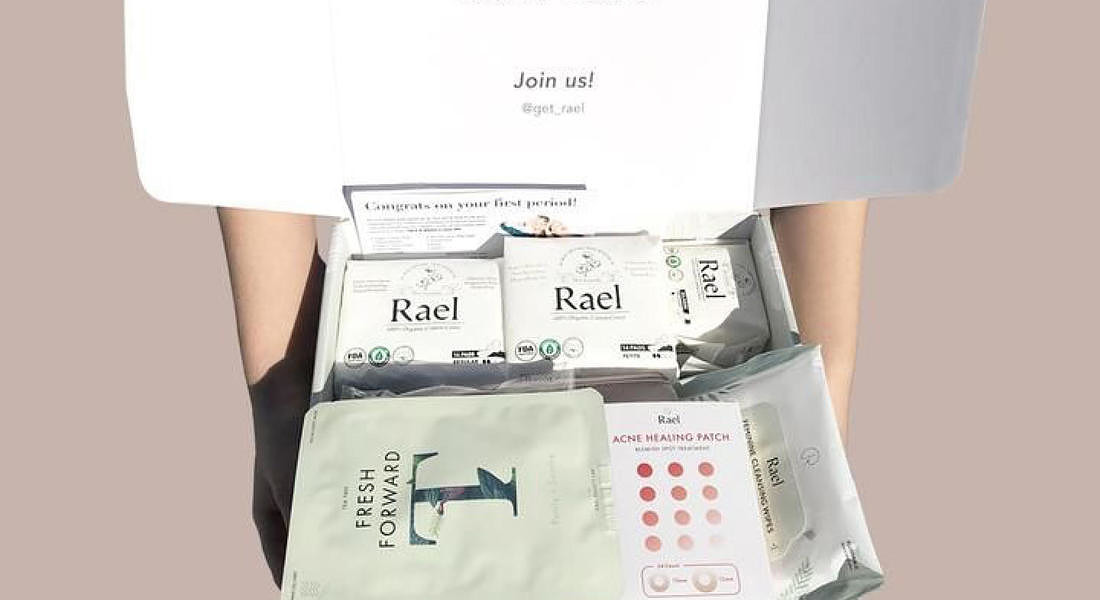 Il kit delle prime mestruazioni, di Real Box © ANSA