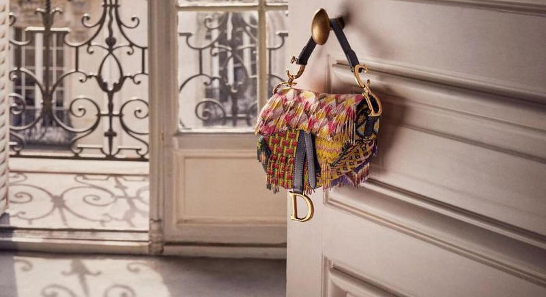 Boho style bag di Dior, dalle linee che si rifanno agli anni 2000, di Maria Grazia Chiuri © ANSA