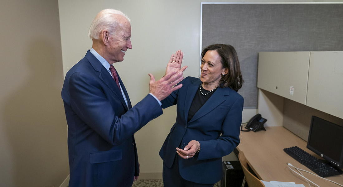 Joe Biden selects Kamala Harris as running mate © EPA