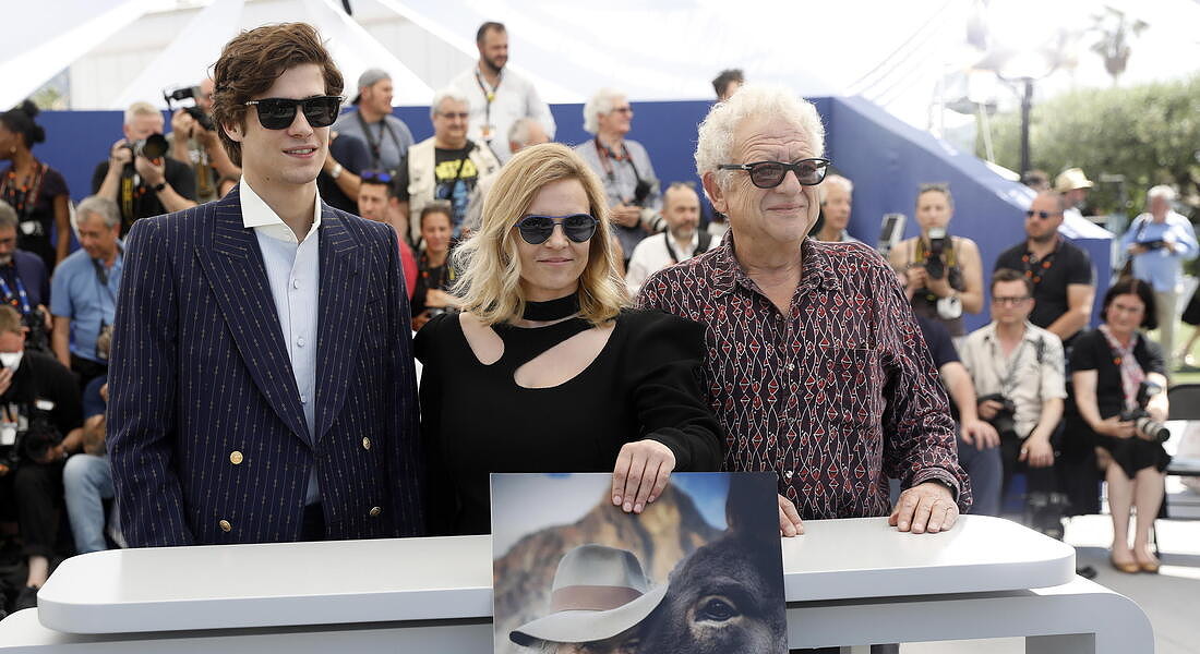 ++ Cannes: Premio giuria ex aequo a Le otto montagne e Eo ++ © EPA