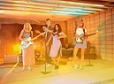 La band The Atomics per la campagna H&M Loves Coachella (ANSA)
