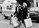 Alison Jackson, Diana and Marilyn shopping. ©Alison Jackson (ANSA)