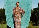 Il backstage della cover di Vogue di settembre, September Issue, protagonista Beyoncé fotografata dal giovanissimo Tyler Mitchel, il primo fotoggrafo nero che firma la cover del numero più importante dell'anno della rivista diretta da Anna Wintour. (ANSA)