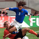 Euro 2000:  Maldini contrastato da Bosvelt in Italia-Olanda
