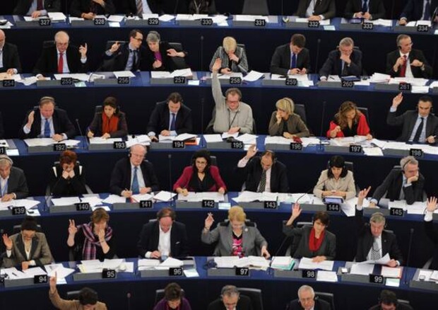 Eurodeputati votano a Strasburgo. © ANSA 