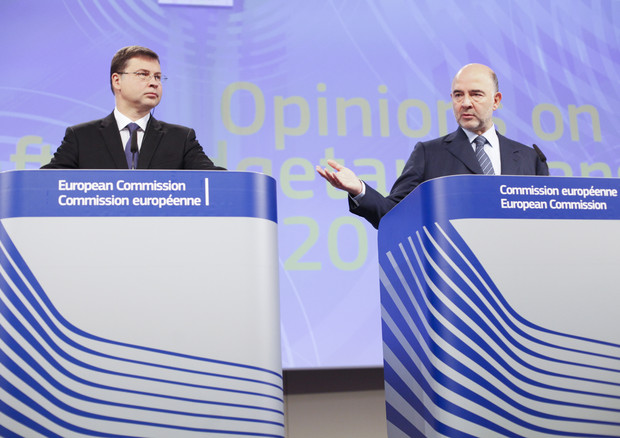I commissari Valdis Dombrovskis e Pierre Moscovici © Commissione Ue © Ansa