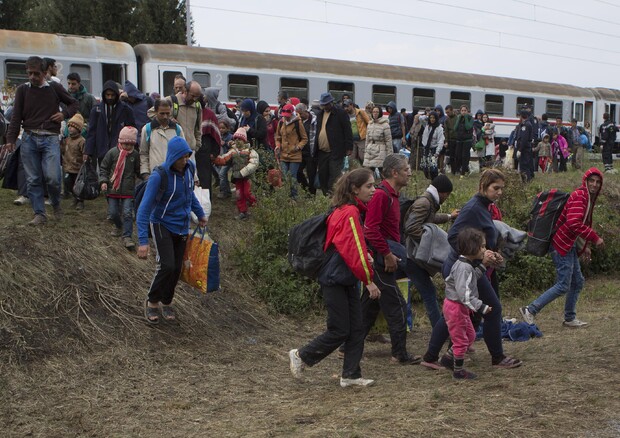 Migranti: Commissione Ue presenta proposte per 1,7 miliardi © AP