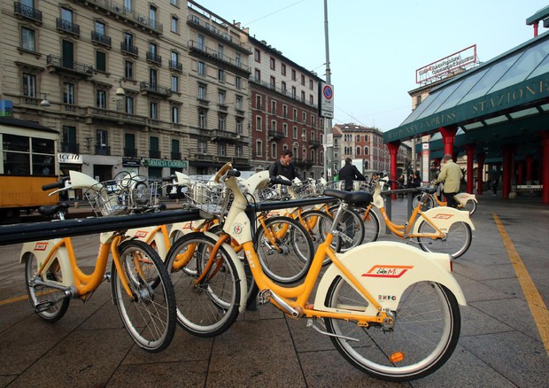 Car sharing: 700mila utenti italiani e cresce bici condivisa © ANSA