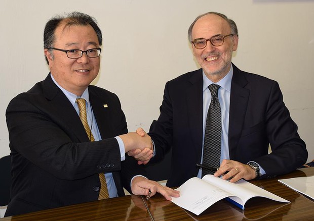 Kikuo Takagi (Toshiba Corporation - Technology Executive for Transmission e Distribution Systems), e Gian Piero Celata (ENEA - Direttore Dipartimento Tecnologie Energetiche) © ANSA