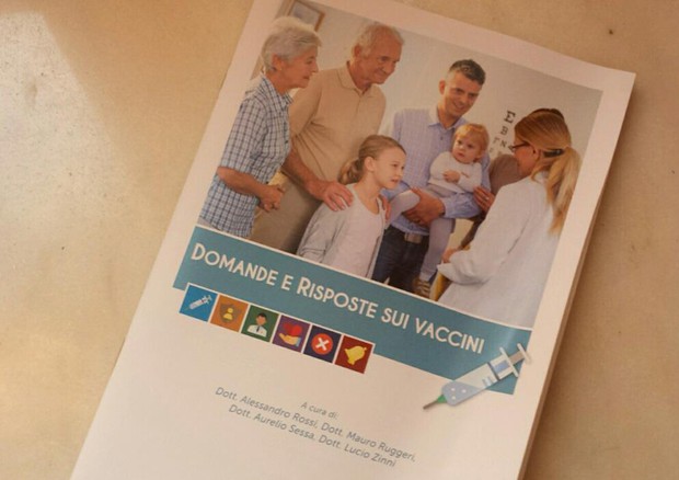 Vaccini, dai medici di famiglia un instant book per chiarire tutti i dubbi sui vaccini © ANSA