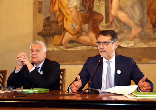 Il ministro Galletti e il sindaco Merola © ANSA
