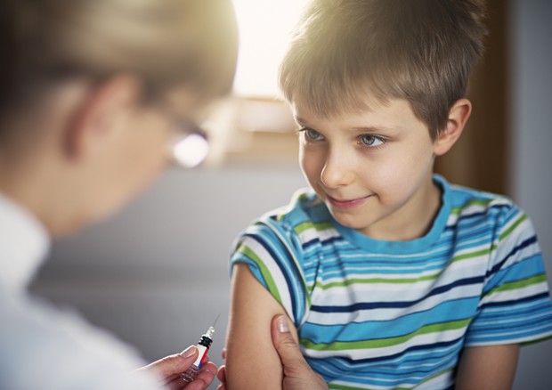 Pediatri a Regioni, 'Dateci la gestione della somministrazione dei vaccini' © Ansa