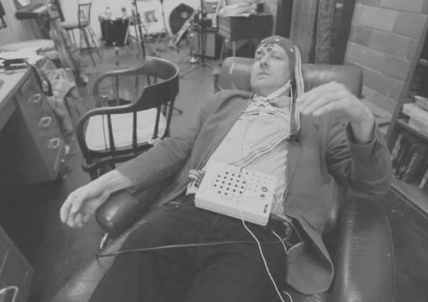 L'Encefalofono consiste in una cuffia che raccoglie i segnali nervosi del cervello, trasformandoli in note (fonte: University of Washington) © Ansa