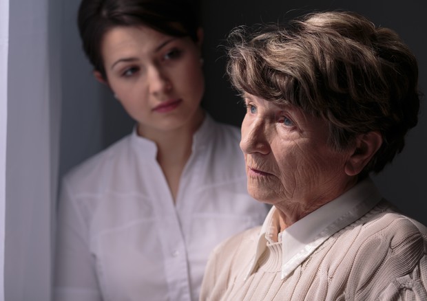 Alzheimer, l'ansia nell'anziano è un possibile sintomo precoce © Ansa