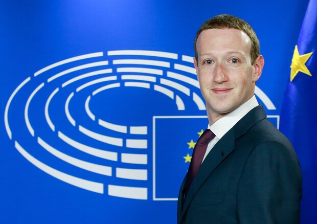 Zuckerberg all'Ue, 'ci scusiamo per errori commessi' © EPA