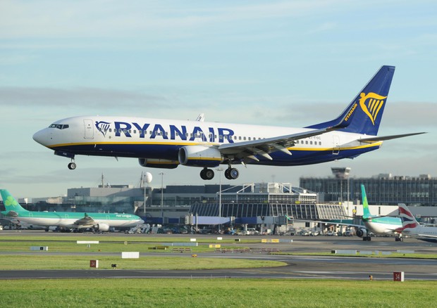 Un 737 di Ryanair © EPA