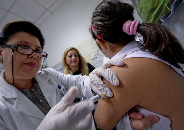 130 ricercatori contro test no vax sui vaccini, 'analisi infondate' © ANSA