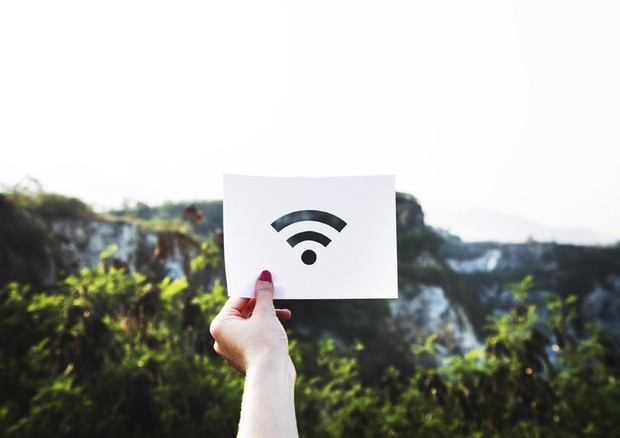 Il 19 settembre scatta il terzo bando Ue per buoni wifi gratis ai comuni © ANSA