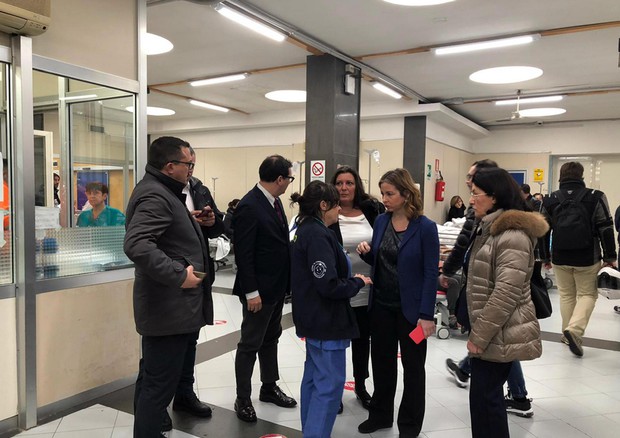 Ministro Grillo all'ospedale Cardarelli di Napoli © ANSA