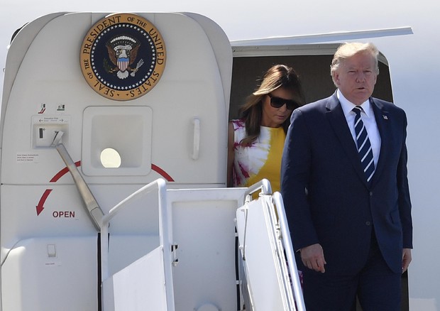 Donald Trump all'arrivo al summit G7 a Biarritz in Francia © EPA