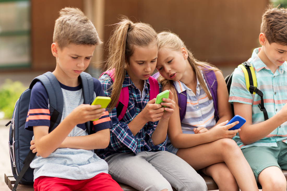 Smartphone ai ragazzini, 8 consigli per genitori in crisi - Teen - ANSA.it