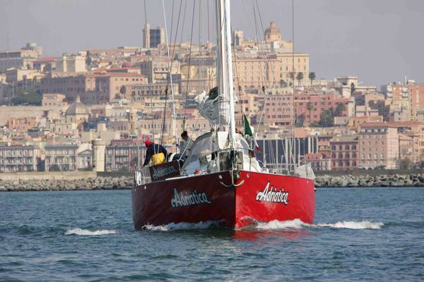 Adriatica, la barca dei' Velisti per caso' a Genova
