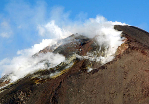 Etna: ricerca, scivola a mare per inflitrazioni sottomarine