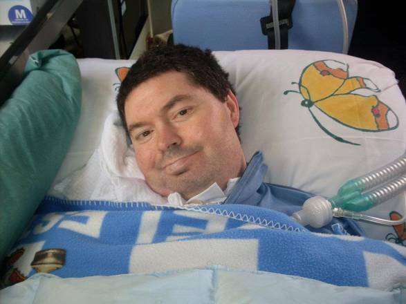 Luca Pulino dal Lazio durante lo sciopero della fame che ha cominciato con altri circa 50 disabili gravi indetto dal Comitato 16 Novembre onlus.