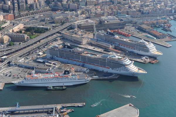Crociere: navi della compagnia Msc a Genova
