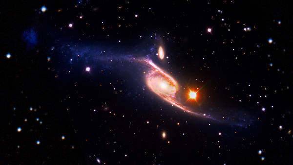 La galassia a spirale gigante Ngc 6872  (fonte: NASA's Goddard Space Flight Center/ESO/JPL-Caltech/DSS)