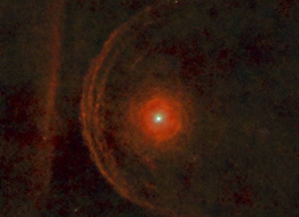 Betelgeuse  ed il suo enigmatico ambiente (Fonte: ESA/Herschel/PACS/L. Decin et al)