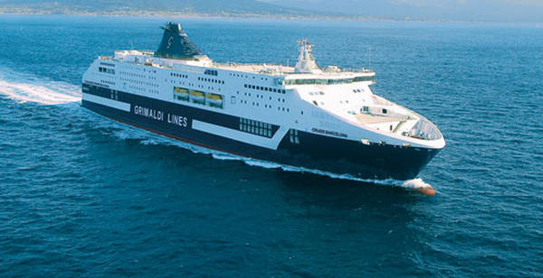 La nave Cruise Barcellona di Grimaldi Lines