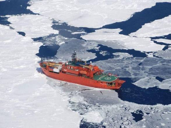 Antartide: in salvo sull'Aurora Australis i passeggeri della nave russa