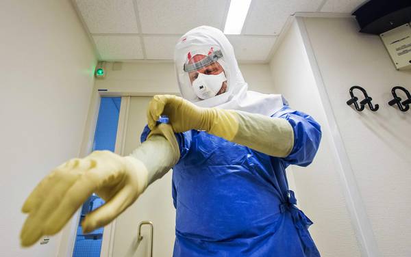 Ebola, sempre gravi le condizioni del medico catanese. Iniziato nuovo trattamento$