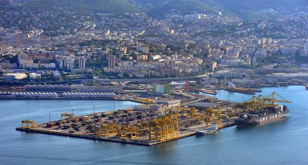 Porti: ad aprile traffico in crescita a Trieste