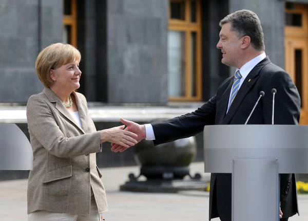 Merkel visiting Ukraine for talks